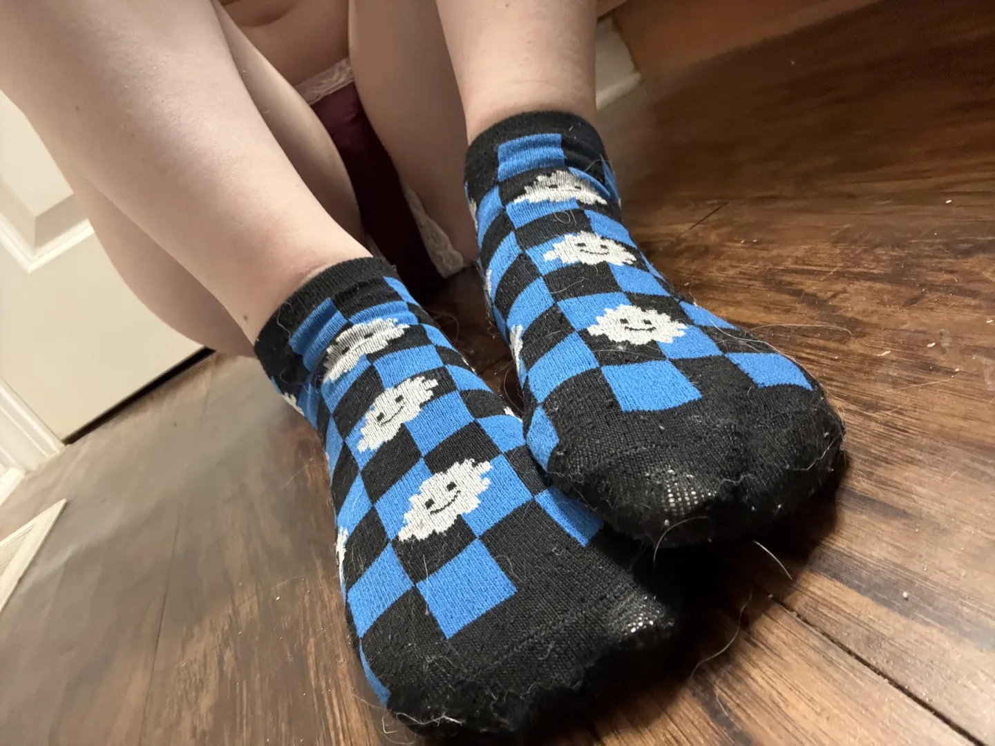 aren’t my checkered socks cute?