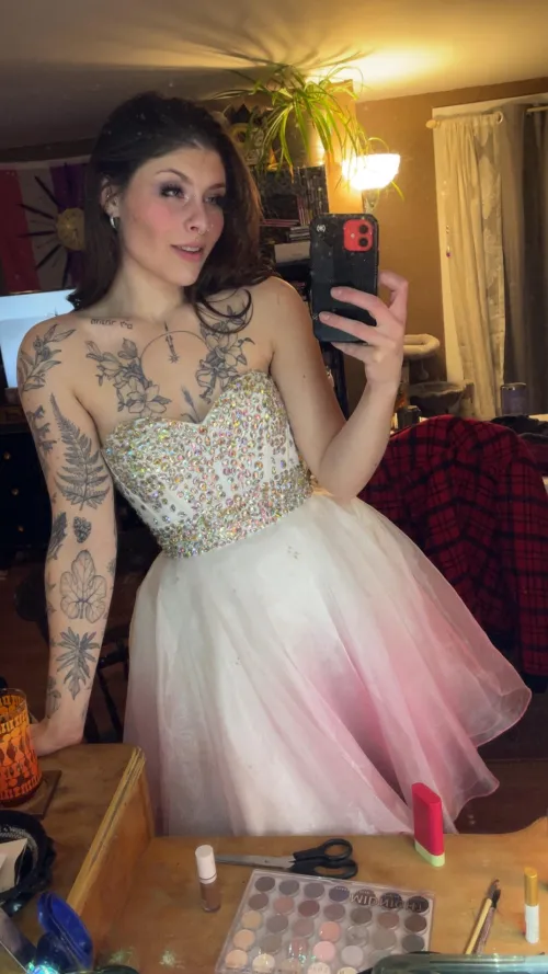 cum say hi ;) [selling] [vid chat] [sext] [customs] [GFE]