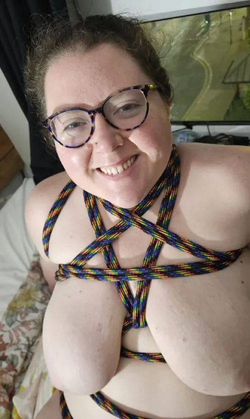 Do I look pretty in rope?