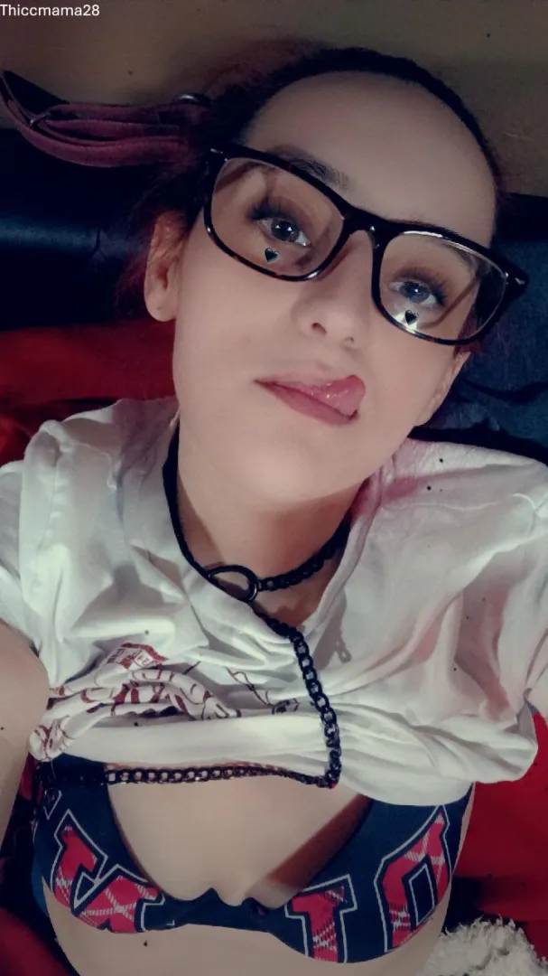 Do this MILF still look hot