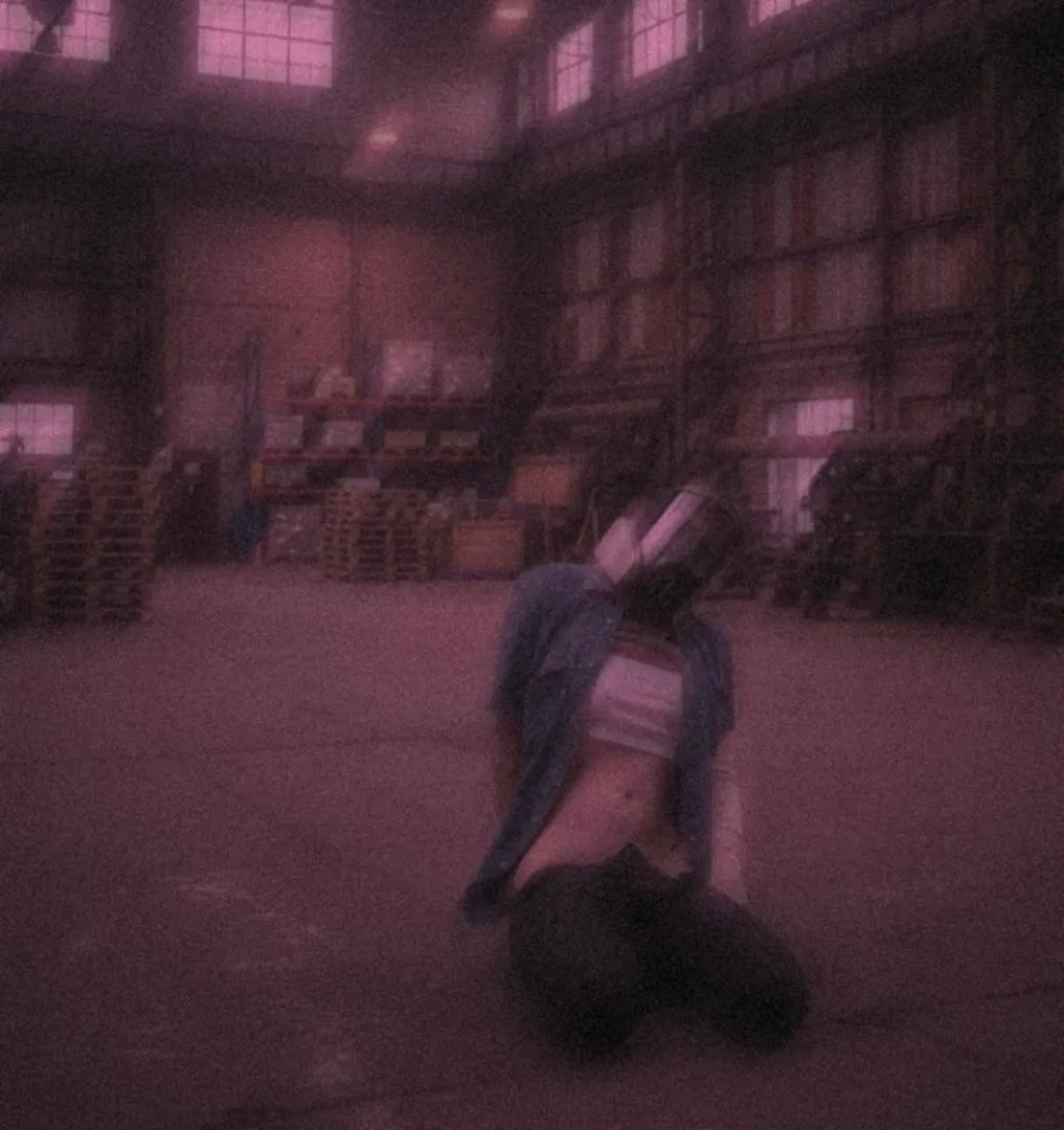 Ellie needs a rest after traveling for so long… if only there was someone to help deliver some well deserved relaxation (Me)