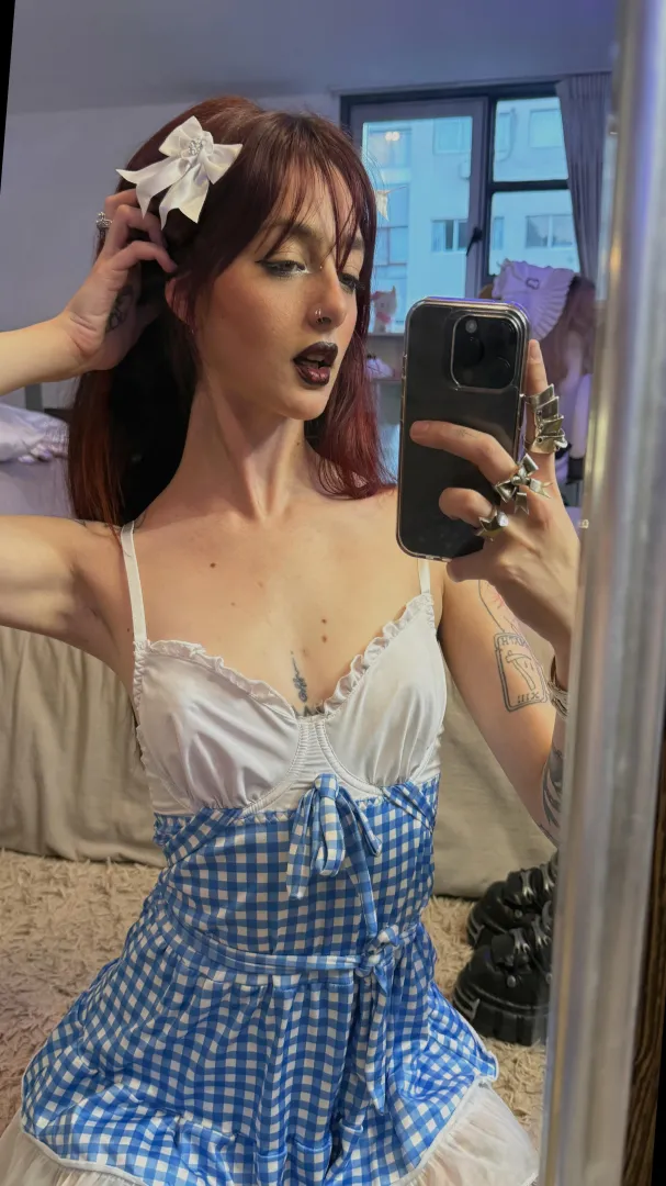 Kinda bored, kinda horny, can’t host lol reply on lg:.Iunaromes'.