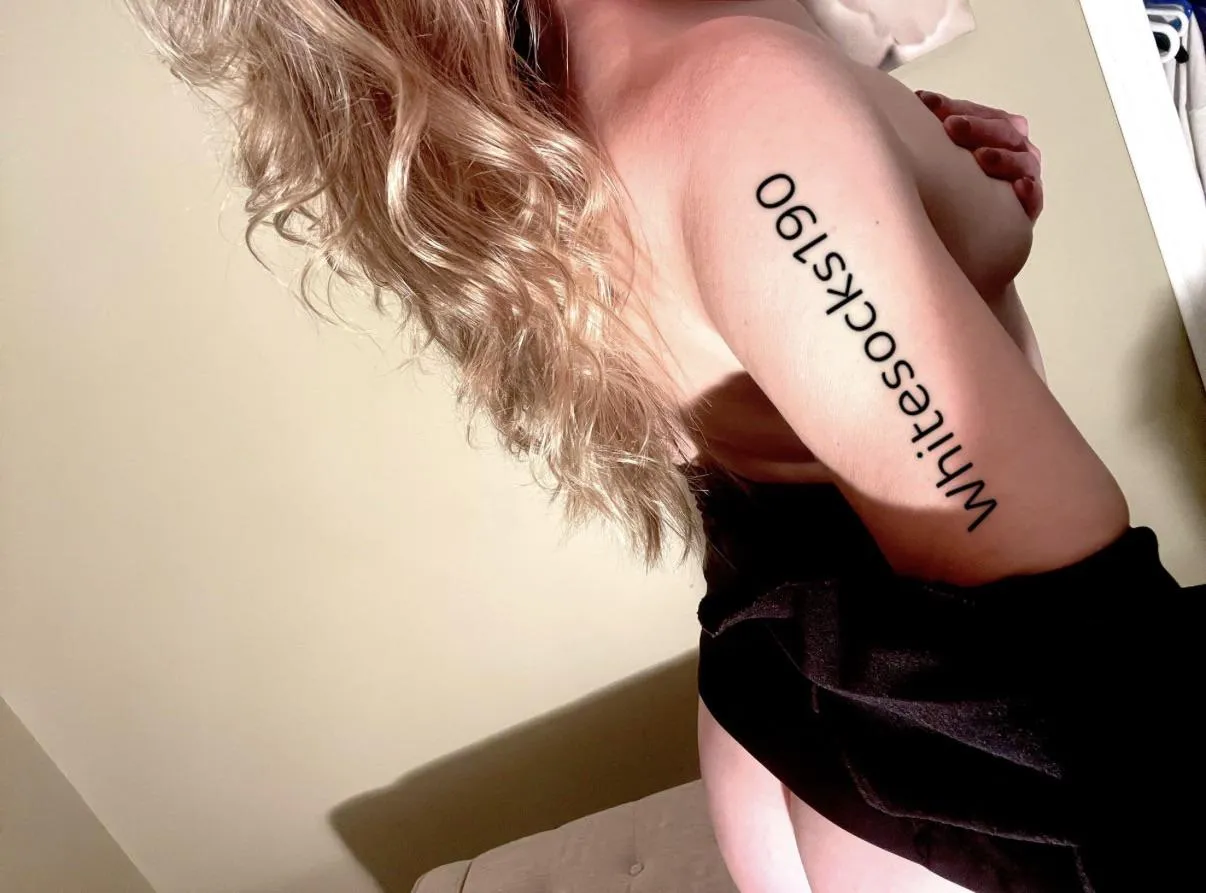 Loving my long golden locks in this lighting! 