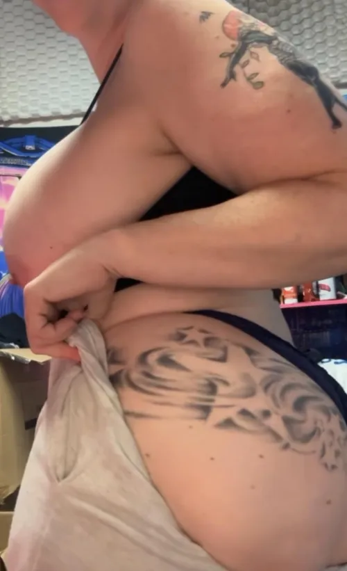 Redhead energy hits different 