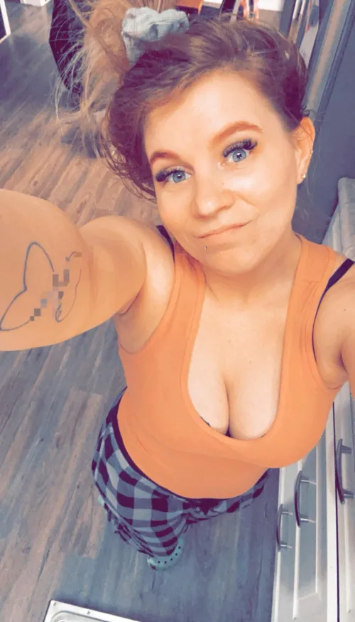 Rocking my hairbun at home