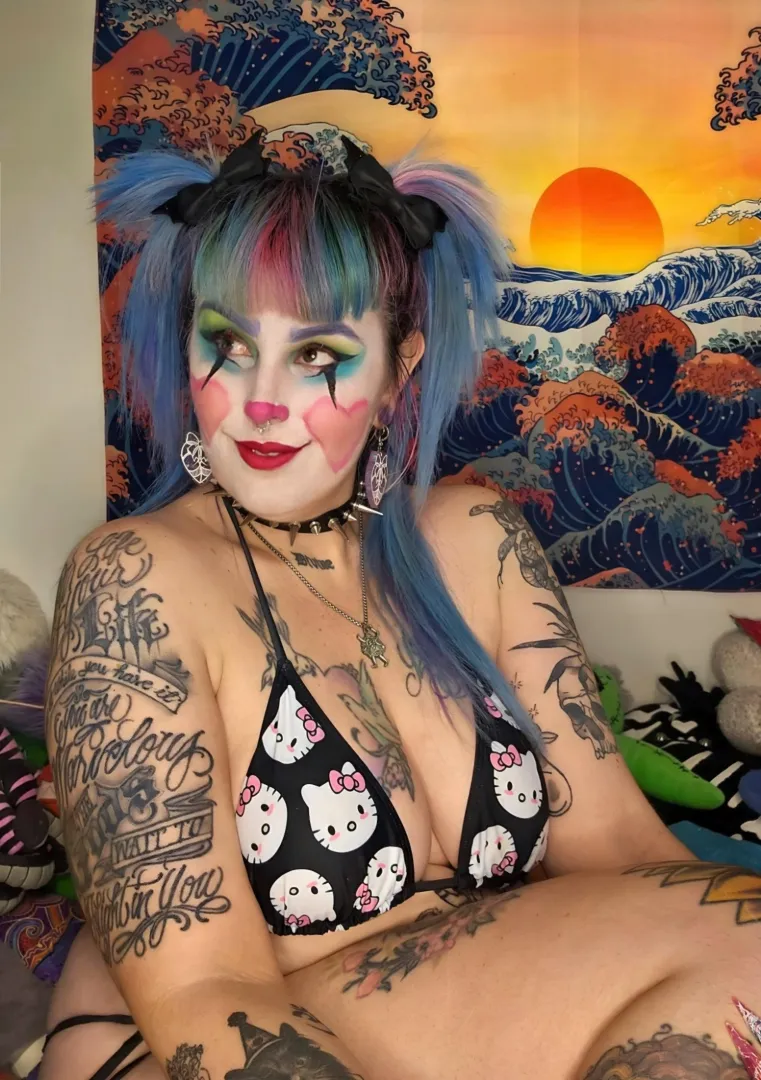 The face I make seconds before smothering you with my kazunkas