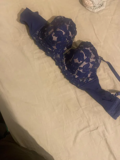 Who’s wants to see this bra ruined