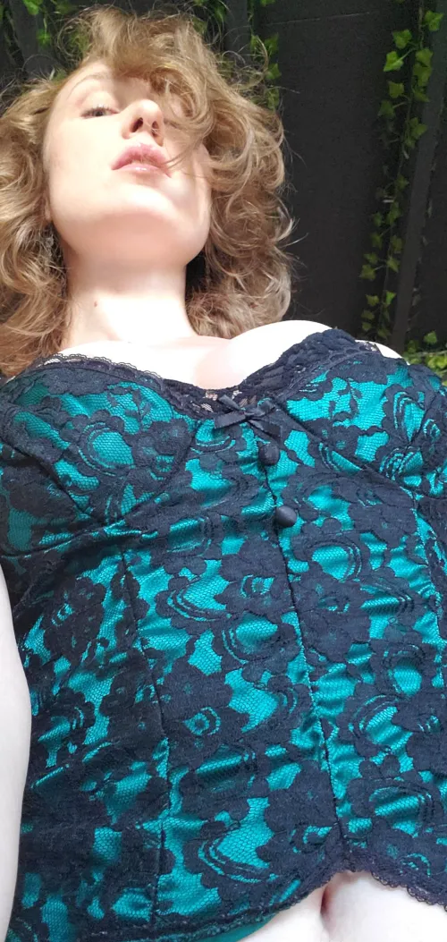 Accountability is sexy. Transparency is hot. Good communication is the grease that lubes the gears of a smooth and fulfilling dynamic.