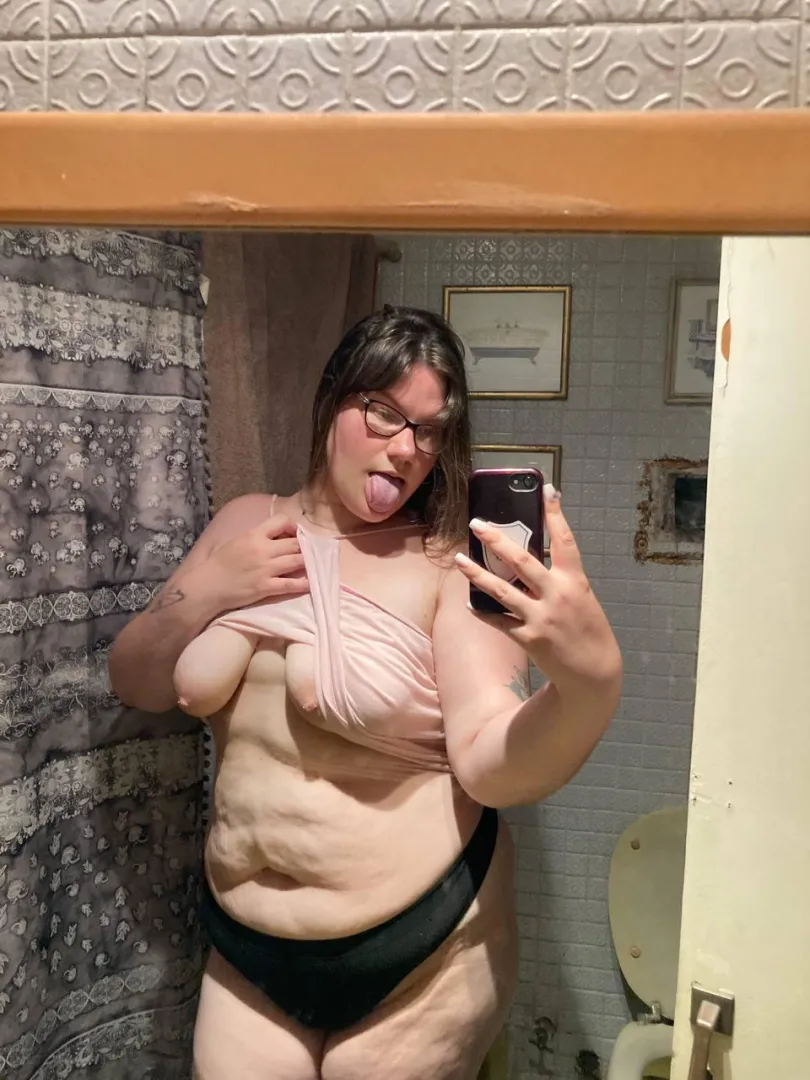 Have u ever dated a short chubby girl...