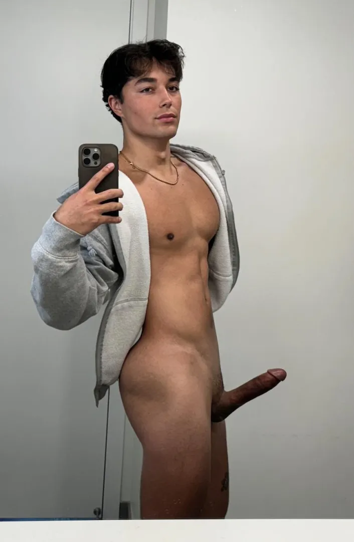 Help me out boys horny asffff