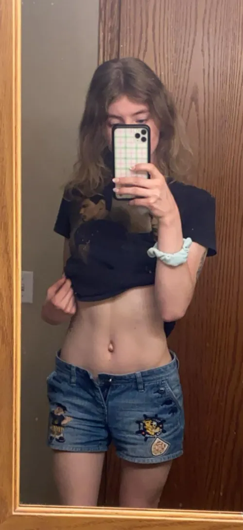 Is my belly button cute? 