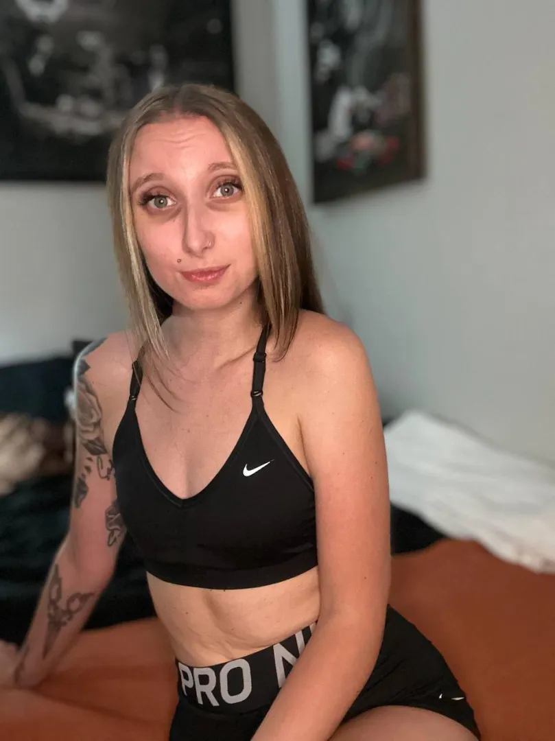 Should I fuck a random redditor who reacts to this