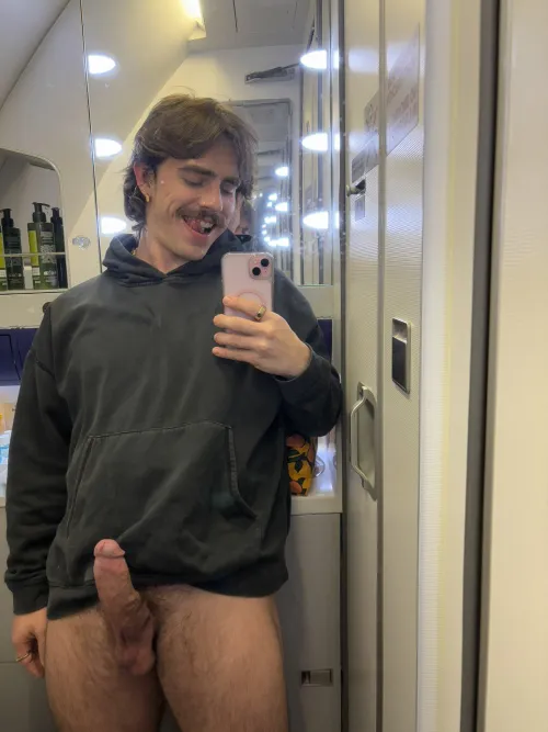 Who’s gonna join me in the plane bathroom? ✈️