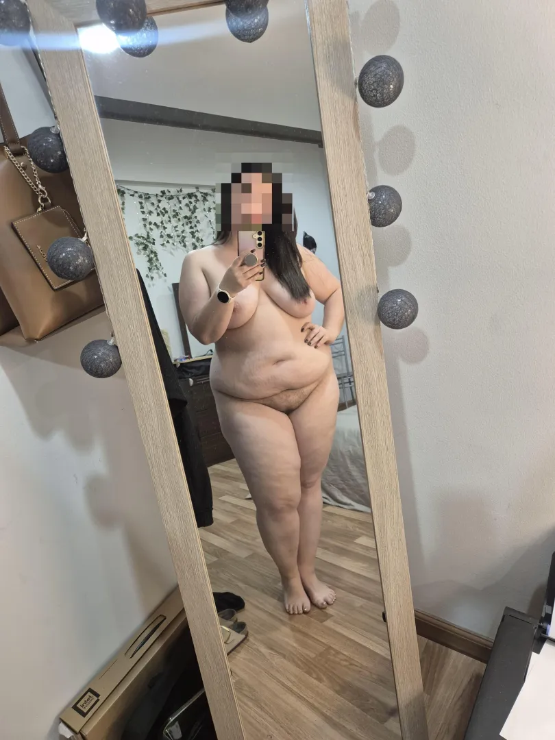 32F, 110KG, 162cm