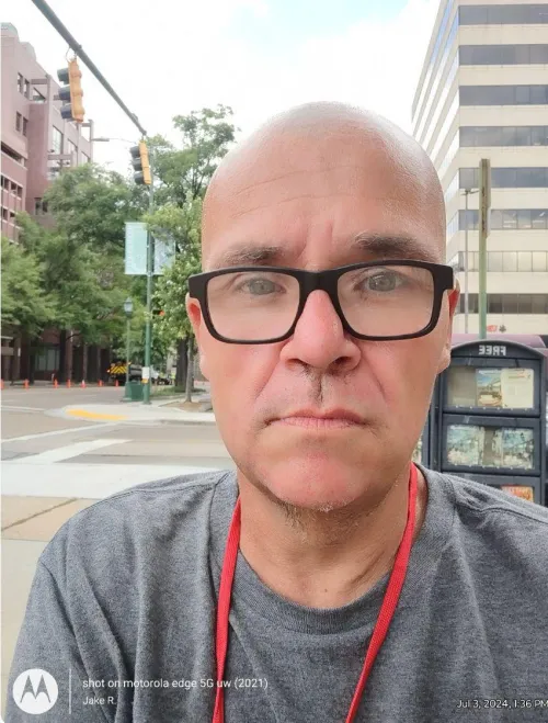 56 M Gay in downtown Chattanooga looking for someone to play with each other