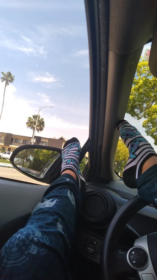 A little break for me… and my sweaty socks. [F]