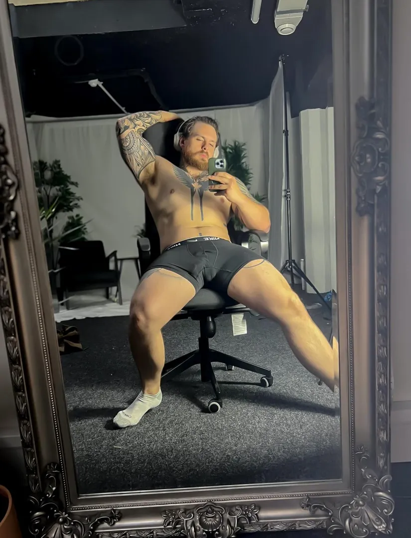 (Age: 33) Another solo day in the office