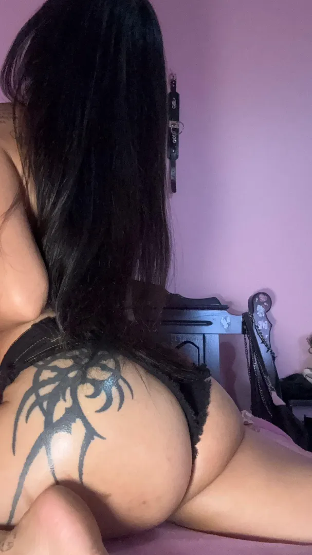 Im snakebutting for SnakeButt 