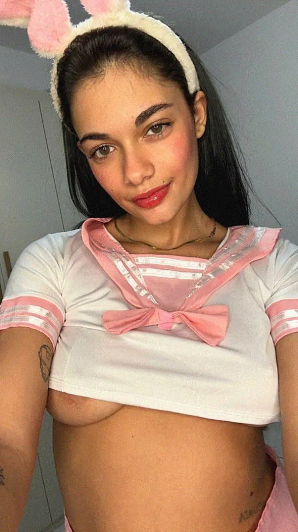 Lookin for a face to sit on, any takers?