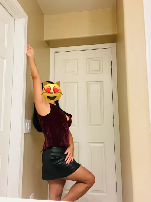 MF 4 MF or HIGHLY attractive male possible. Scottsdale Wednesday.