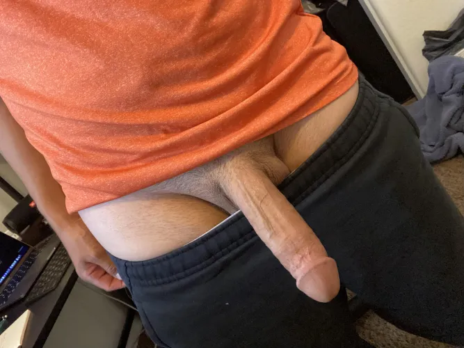 My cockhead gets as fat as a doorknob when i cum