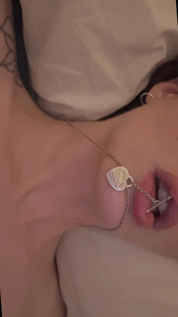 Need a host tn, kinda horny + sipping lmao dm on lg:.Iunaromes'.