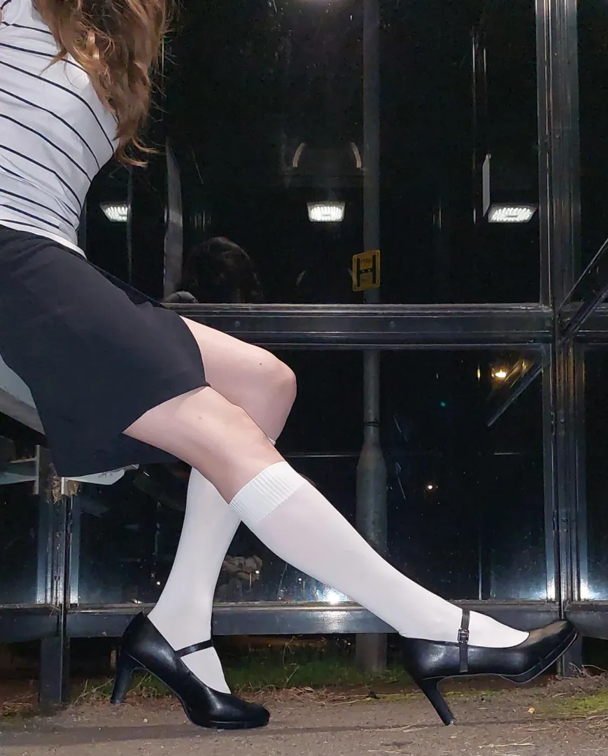 Please rate me! Kisses for everyone who does!