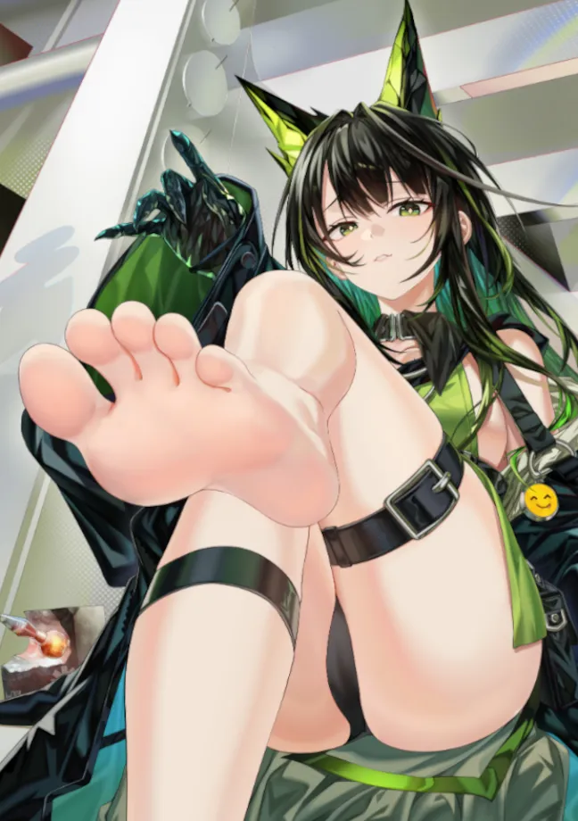 So inlove with Mon3tr bare soles [arknights] (Xo)