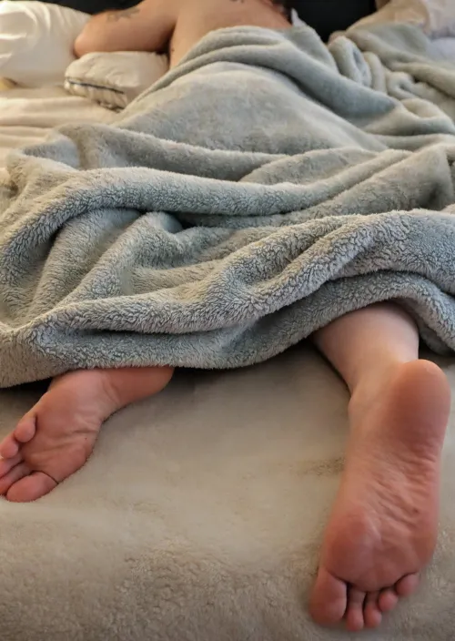 These size 14 blue collar feet are in need of some attention