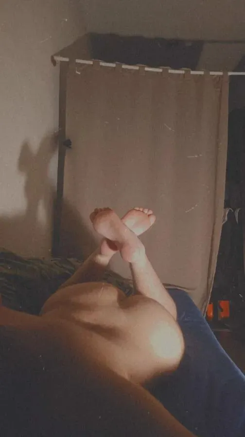 [18] steht jemand auf füße?