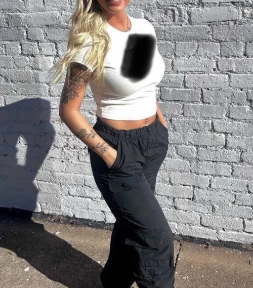 31 [MF4M] DFW Anniversary threesome. Looking for under 40, clean, and cut.