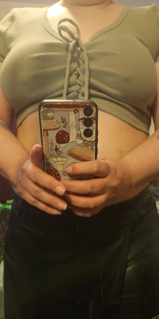 31F bored and looking to chat with someone long term