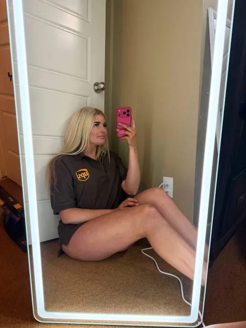 31yo milf and wondering if you’re married jerking off to my pics.. just say yes or no