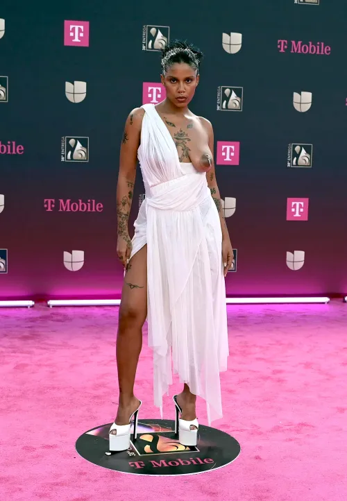 AltBoobWorld in Your World : Dominican rapper Tokischa at the 2026 Premio Lo Nuestro awards