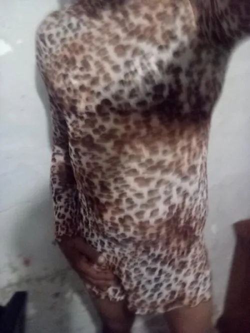 Horny need host asap