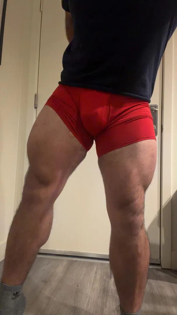 Just wanting to show off my quads [28]