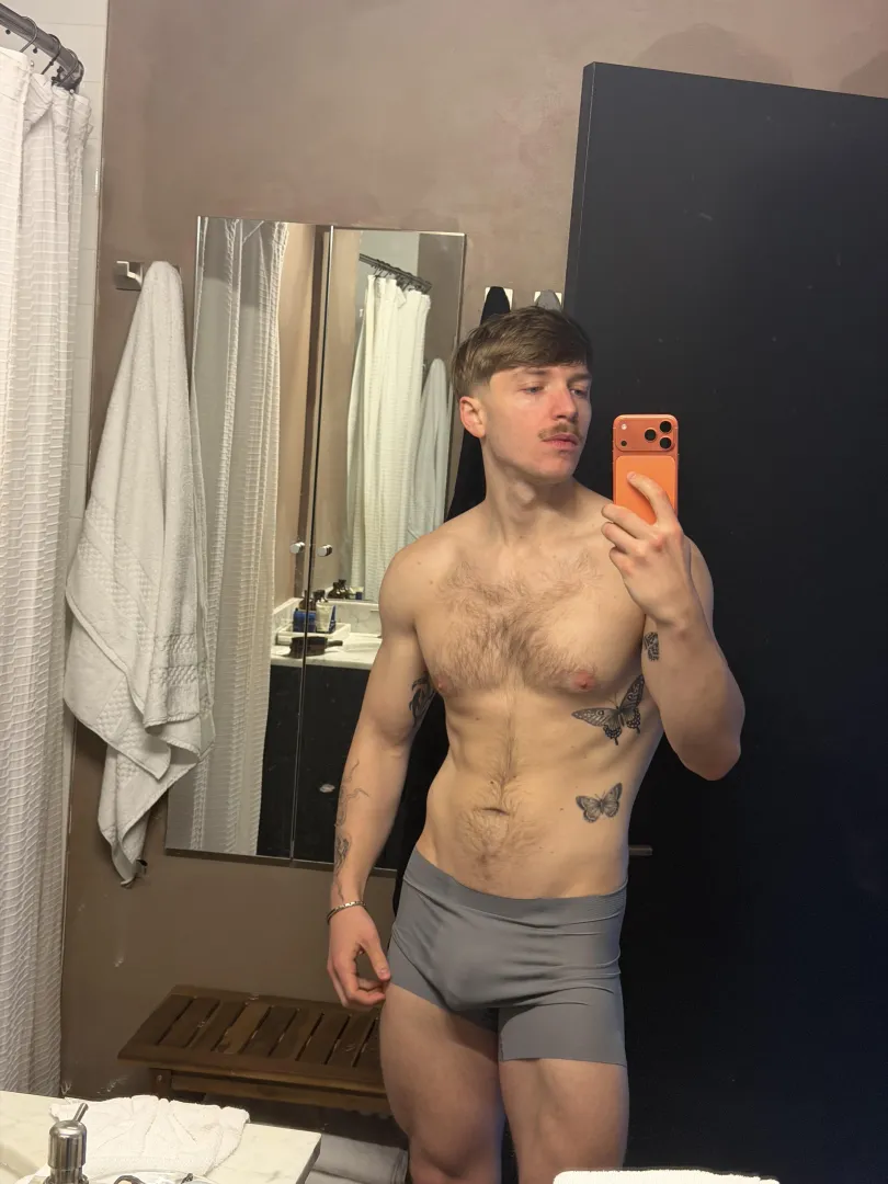 What’s your fav scary movie?