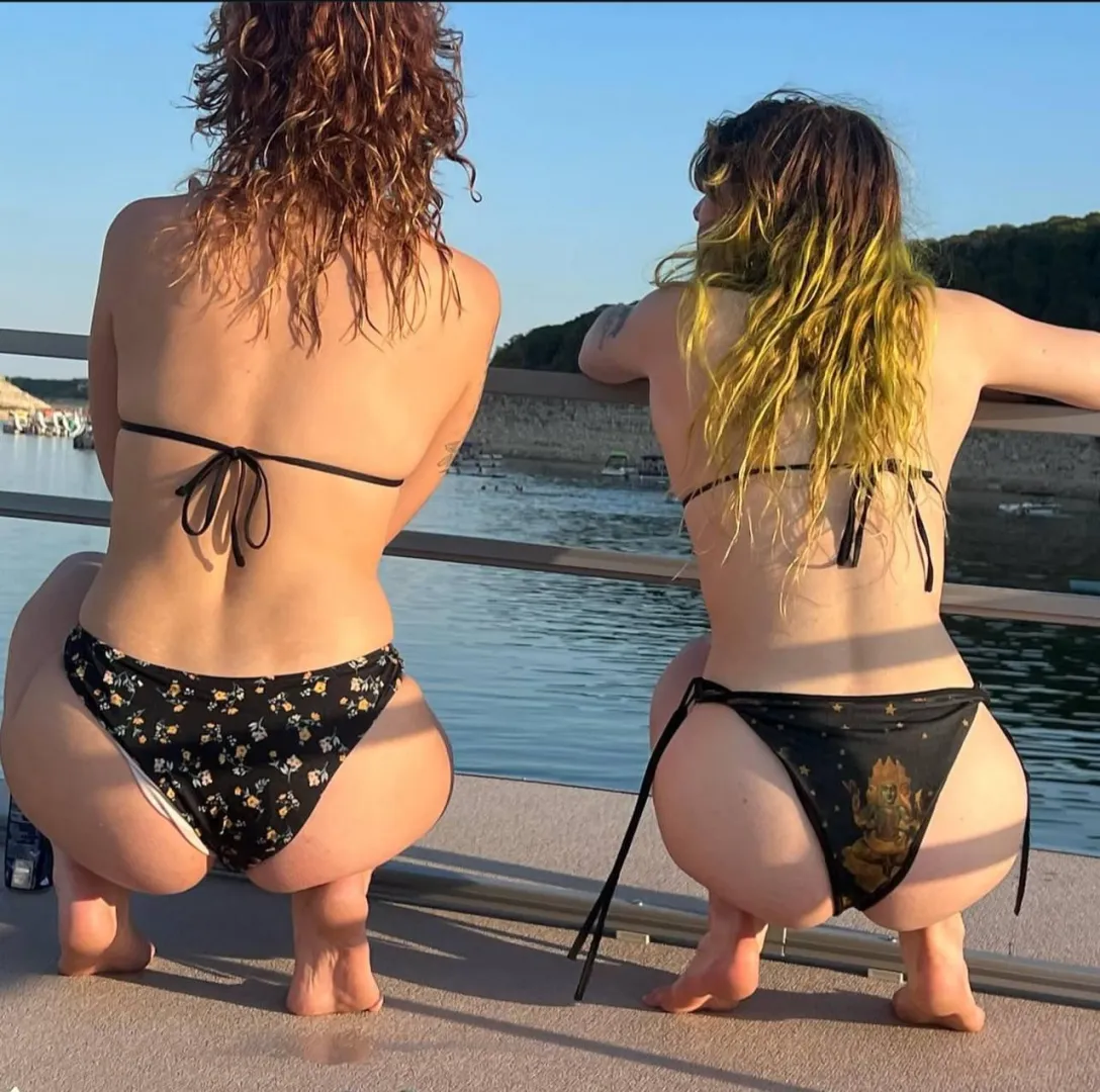 24/25[F4M] looking to meet a well respected gentleman that will make my friends visit a memorable one