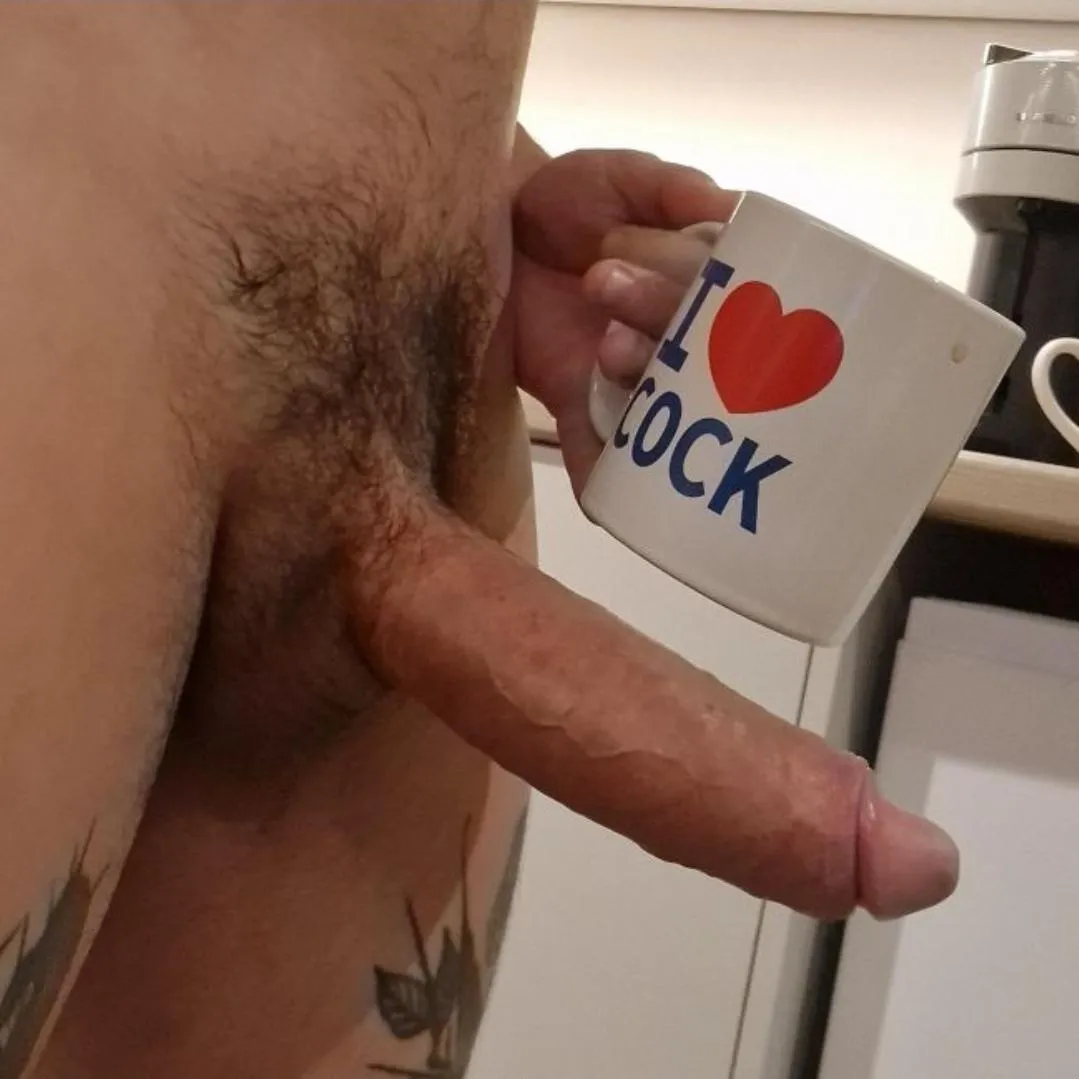 38 (M4F) or (MF4MF) Kinky guy in Berlin city center with a play room