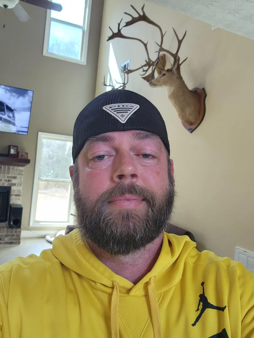 39M4F near columbus looking for a hot wife for march 6-8