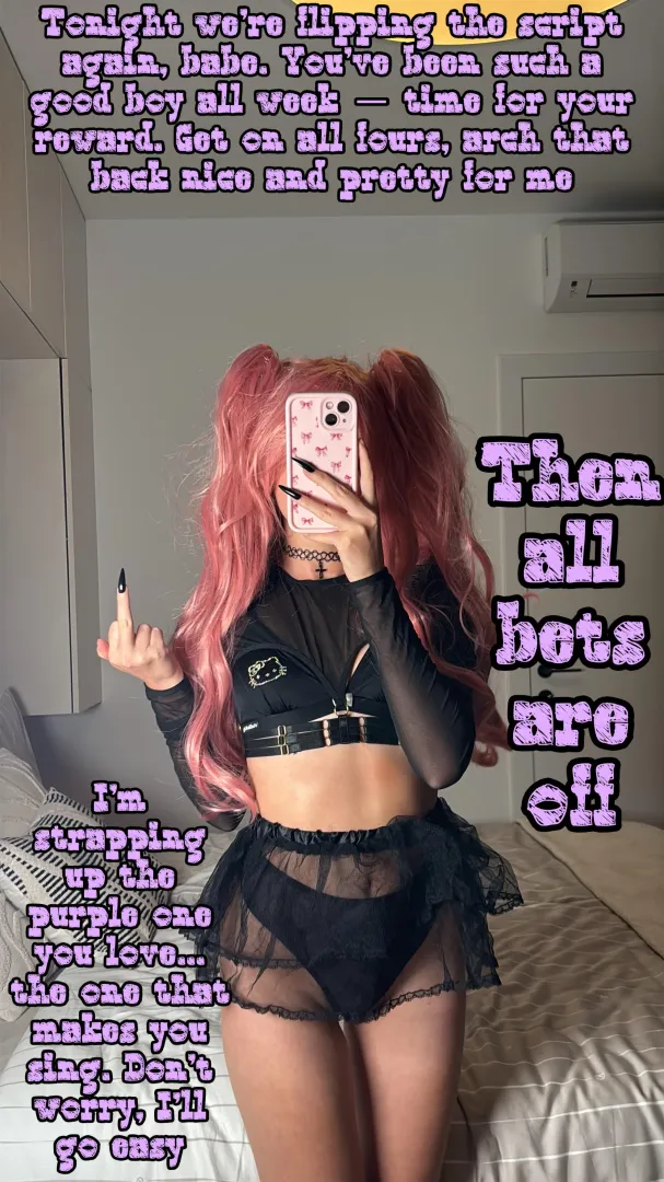 I'm strapping up the purple... get on all fours now! [Imagefap: princessdollmie]