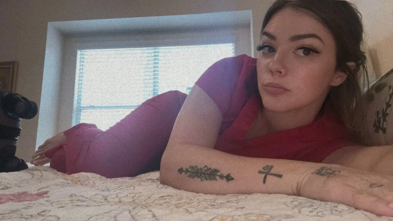 Many married men here who'd fvck their private nurse