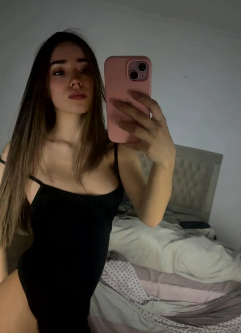 perfect size to be man handled ❤️