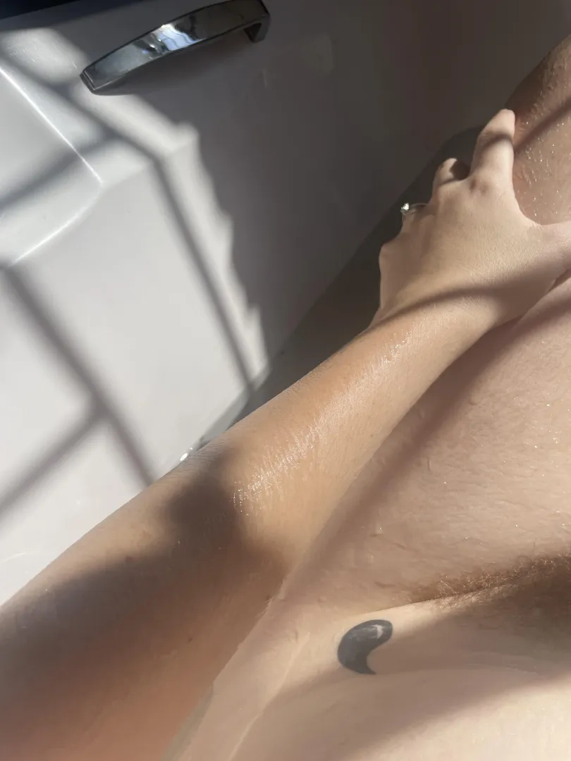 The water and early morning sun were both paid actors. [arms]