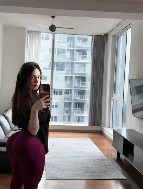 There’s no better feeling than filling out some leggings 