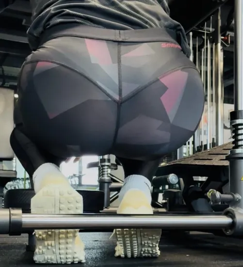 Very decent but(t) visible