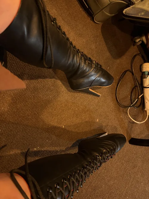 Wearing my boots to bed tonight