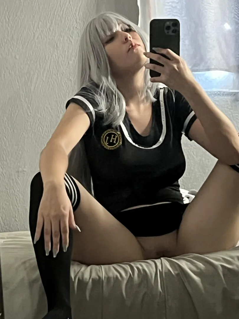 Would my tight pussy give u massive boner tonight 