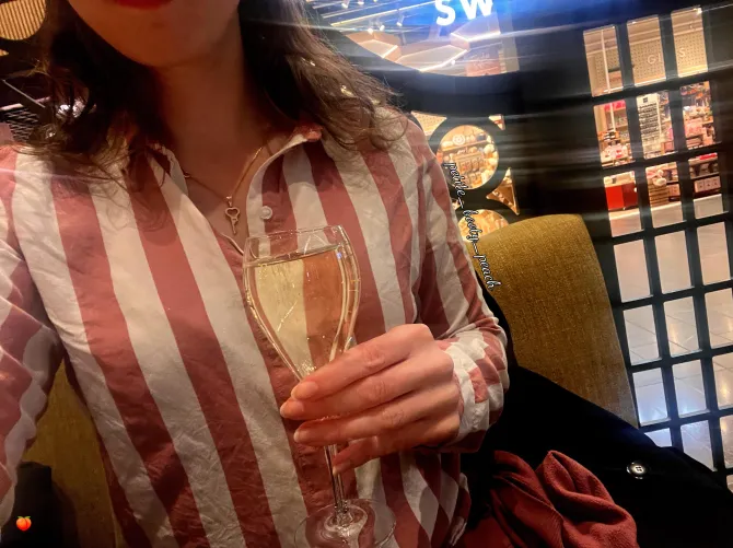 A quick necklace check at the aiport.