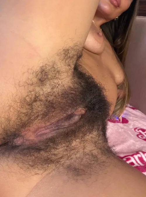 Come taste my beautiful bush and get lost in it [hs]